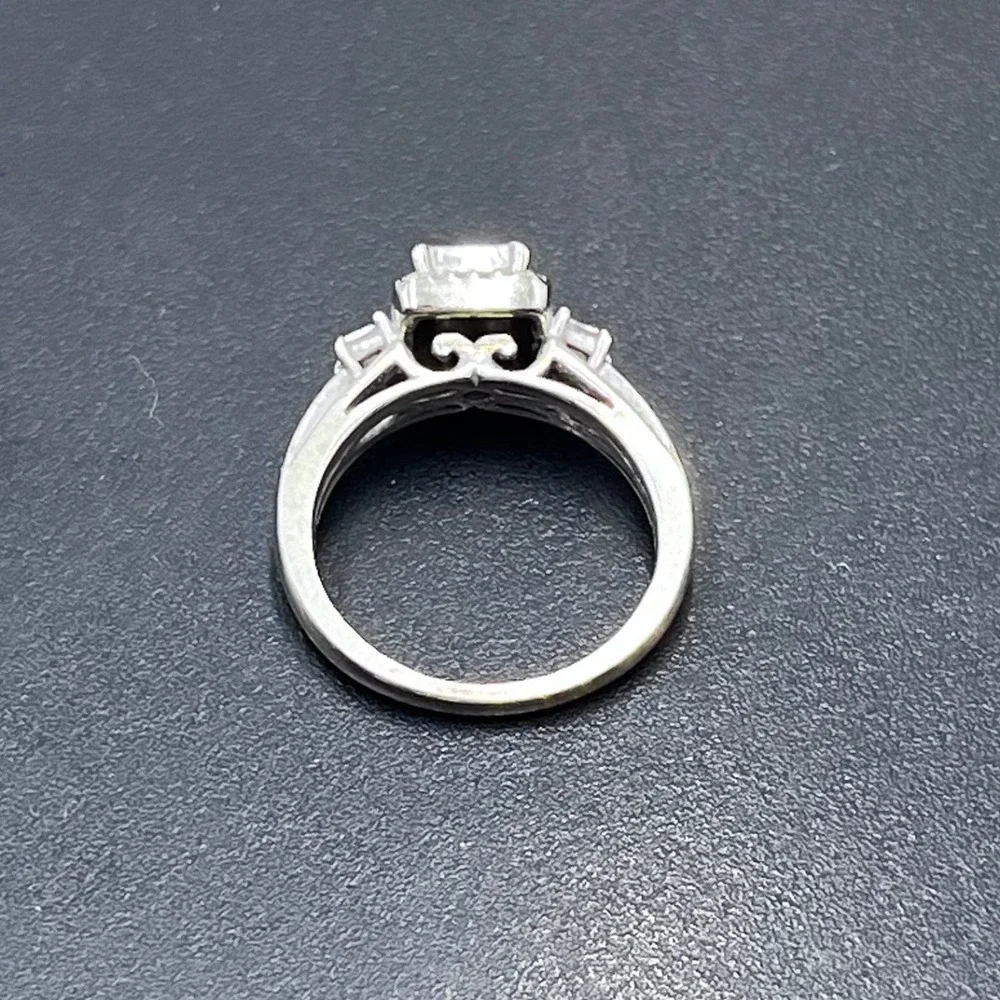 IKS Sandeep Diamond Corp. Round Princess Diamond Cluster ring 10k size 7.5
